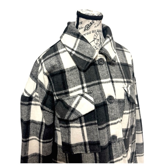 Garage Women’s Plaid Button-Up Coat. Size Large - Picture 6 of 14